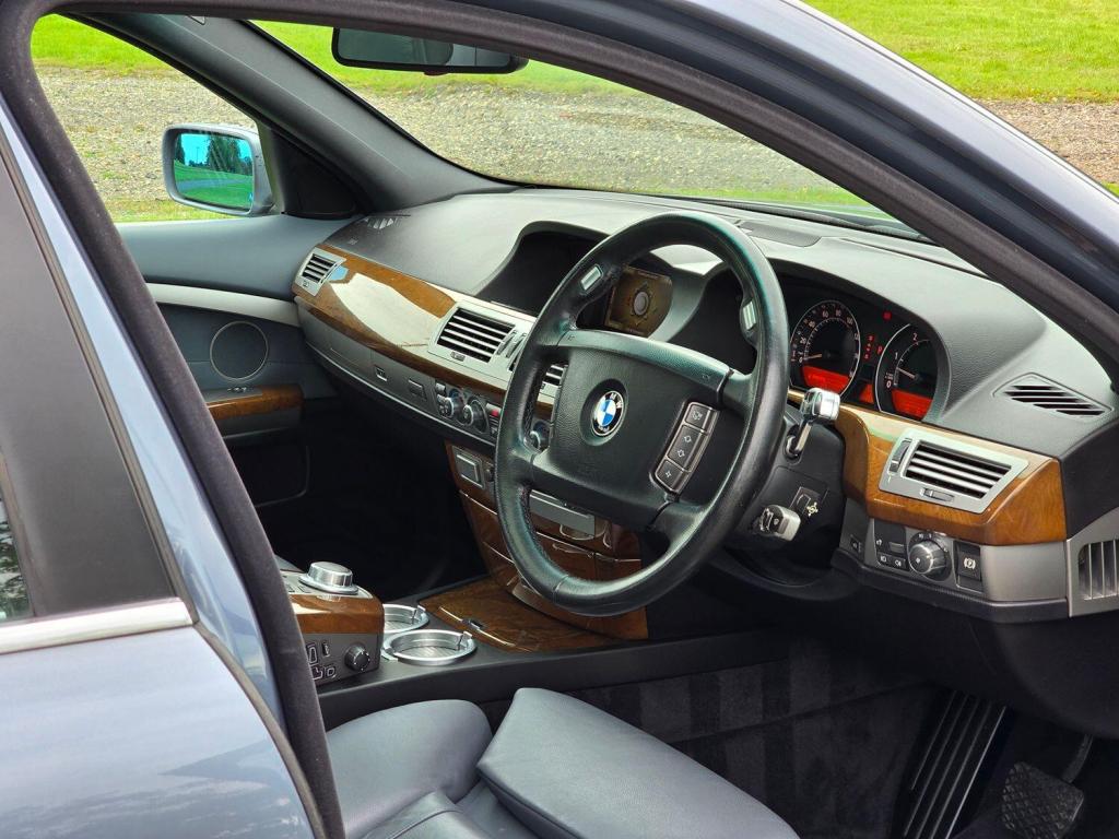 BMW 7 SERIES 3.0 730d SE 2006