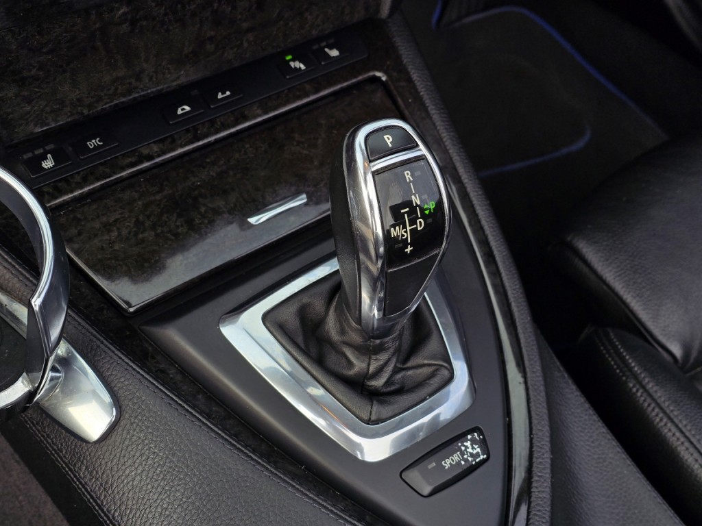 BMW 6 SERIES 3.0 635d Sport Convertible 2009