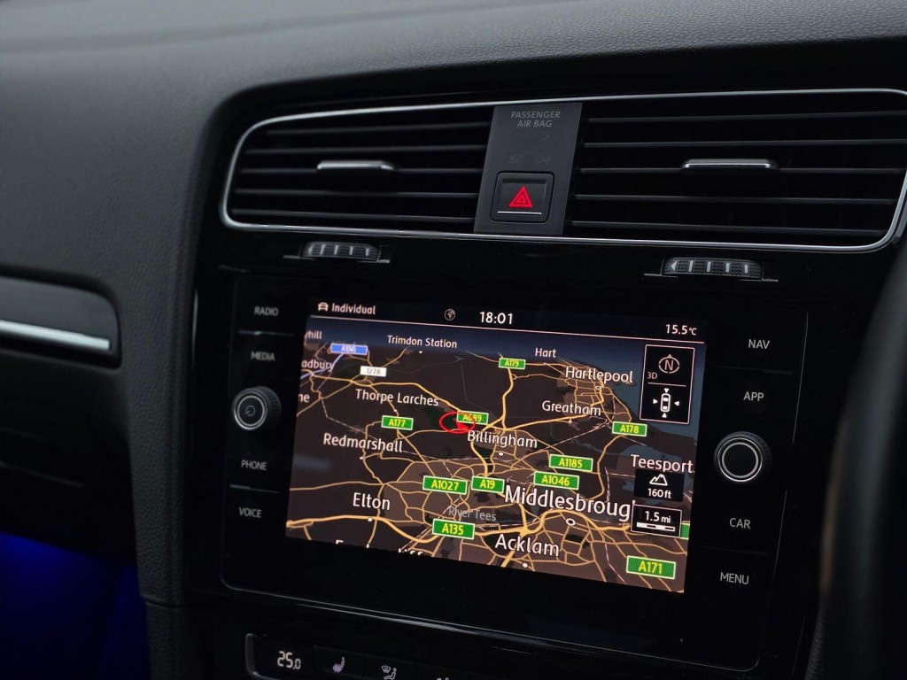 VOLKSWAGEN GOLF 2.0 TSI R 2018