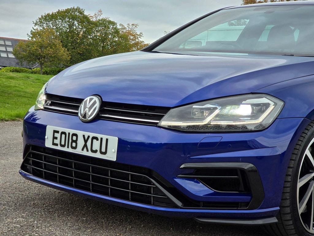 VOLKSWAGEN GOLF 2.0 TSI R 2018