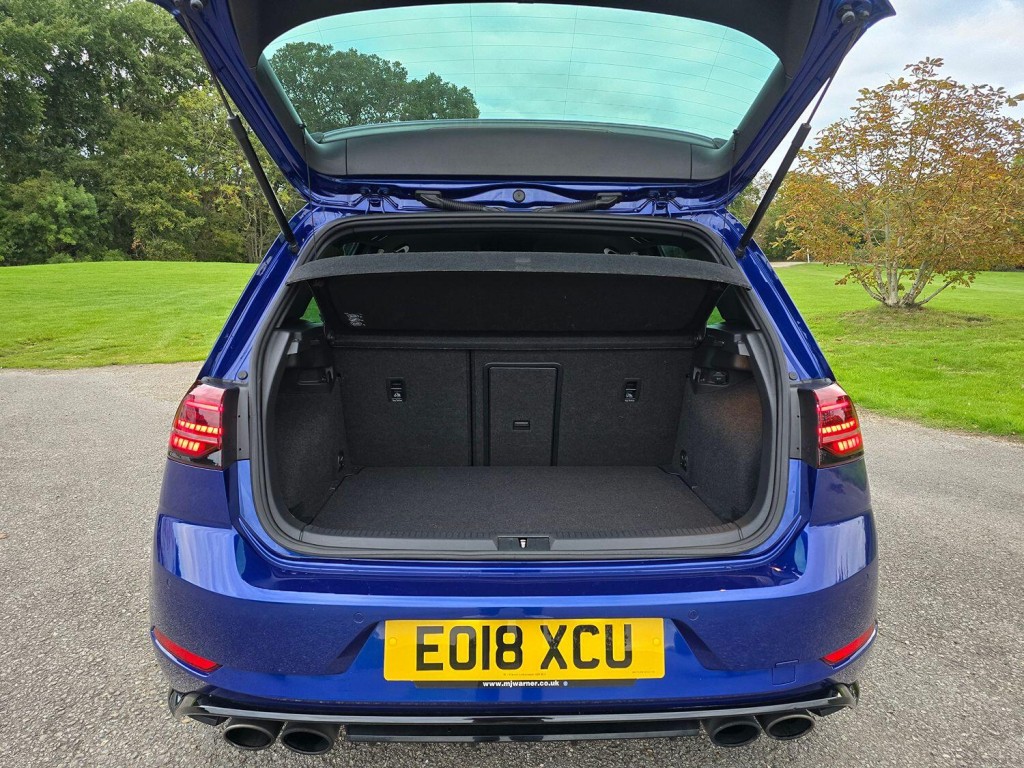 VOLKSWAGEN GOLF 2.0 TSI R 2018