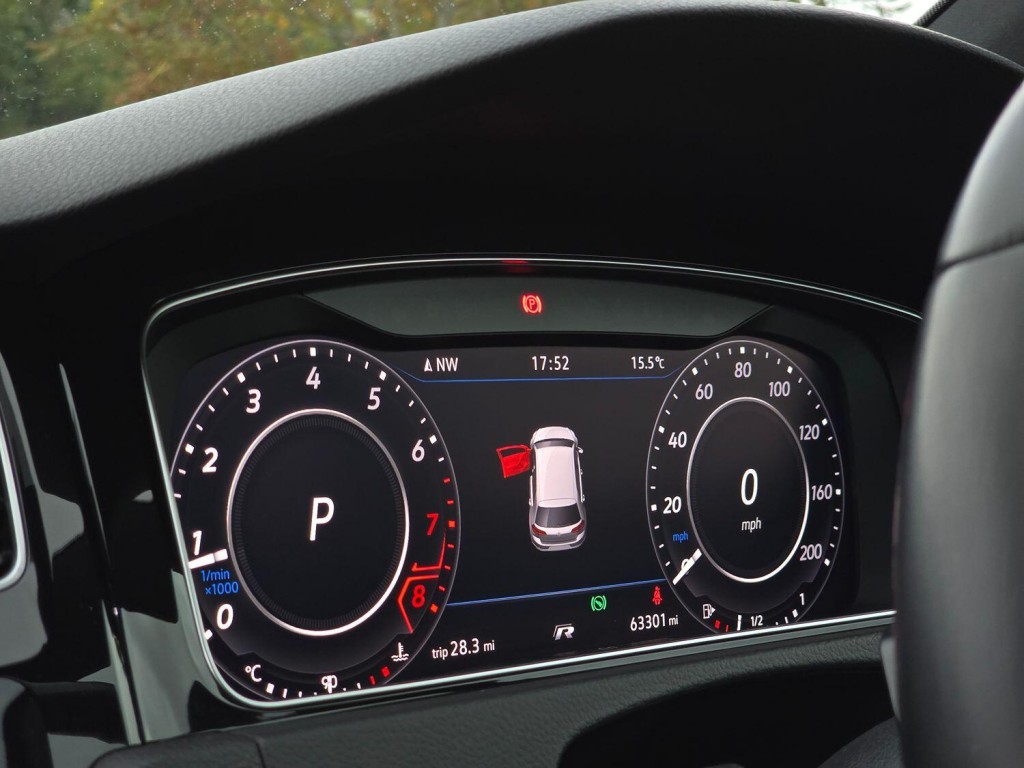 VOLKSWAGEN GOLF 2.0 TSI R 2018