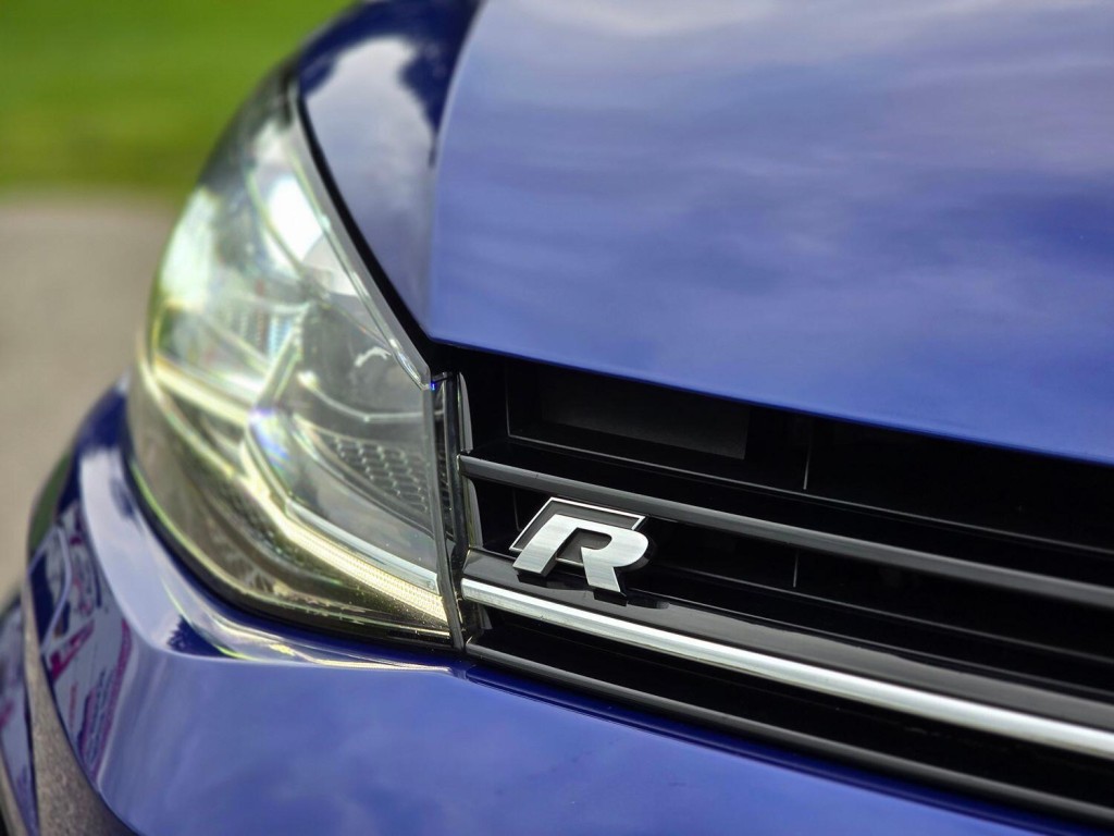 VOLKSWAGEN GOLF 2.0 TSI R 2018