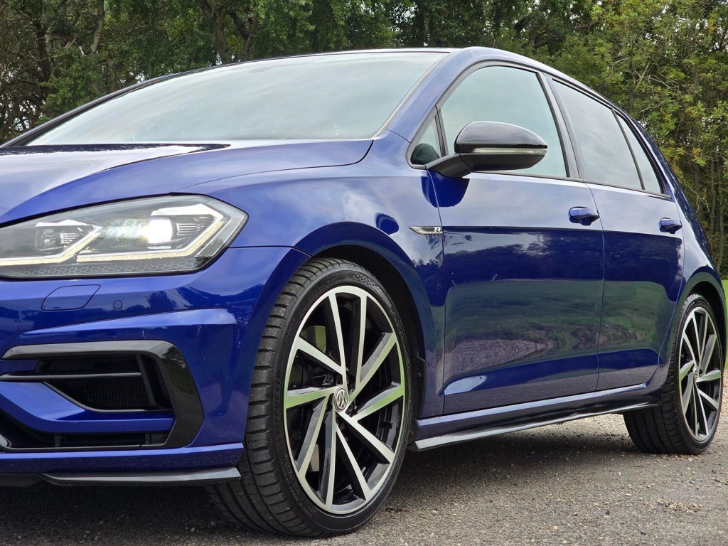 VOLKSWAGEN GOLF 2.0 TSI R 2018