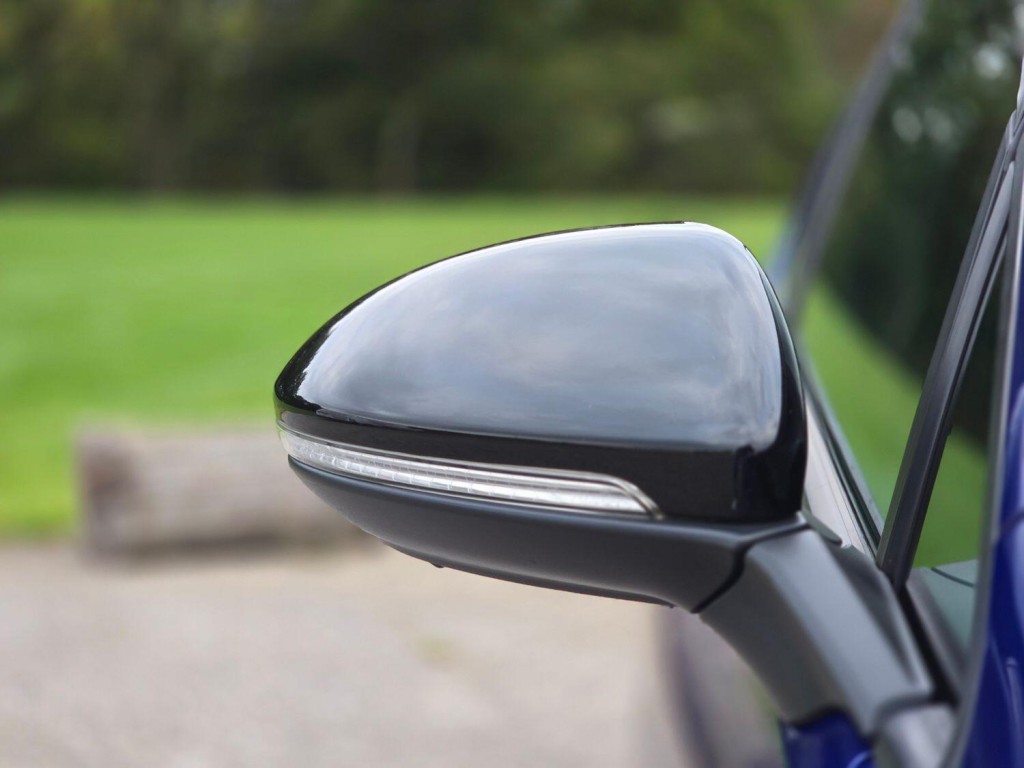 VOLKSWAGEN GOLF 2.0 TSI R 2018