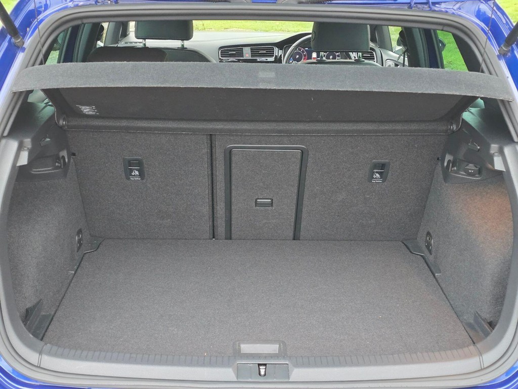 VOLKSWAGEN GOLF 2.0 TSI R 2018