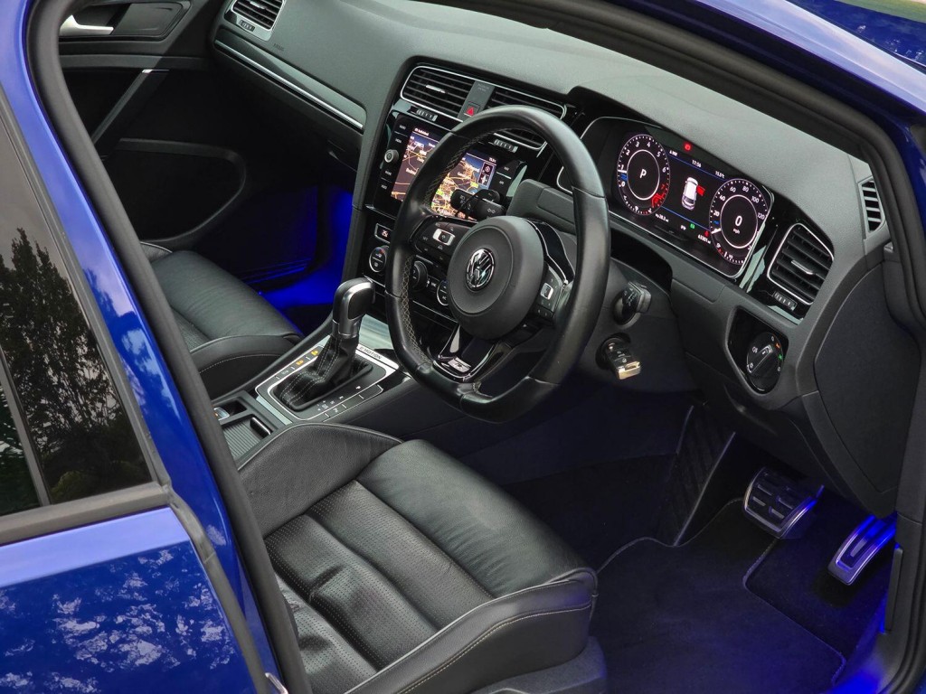 VOLKSWAGEN GOLF 2.0 TSI R 2018