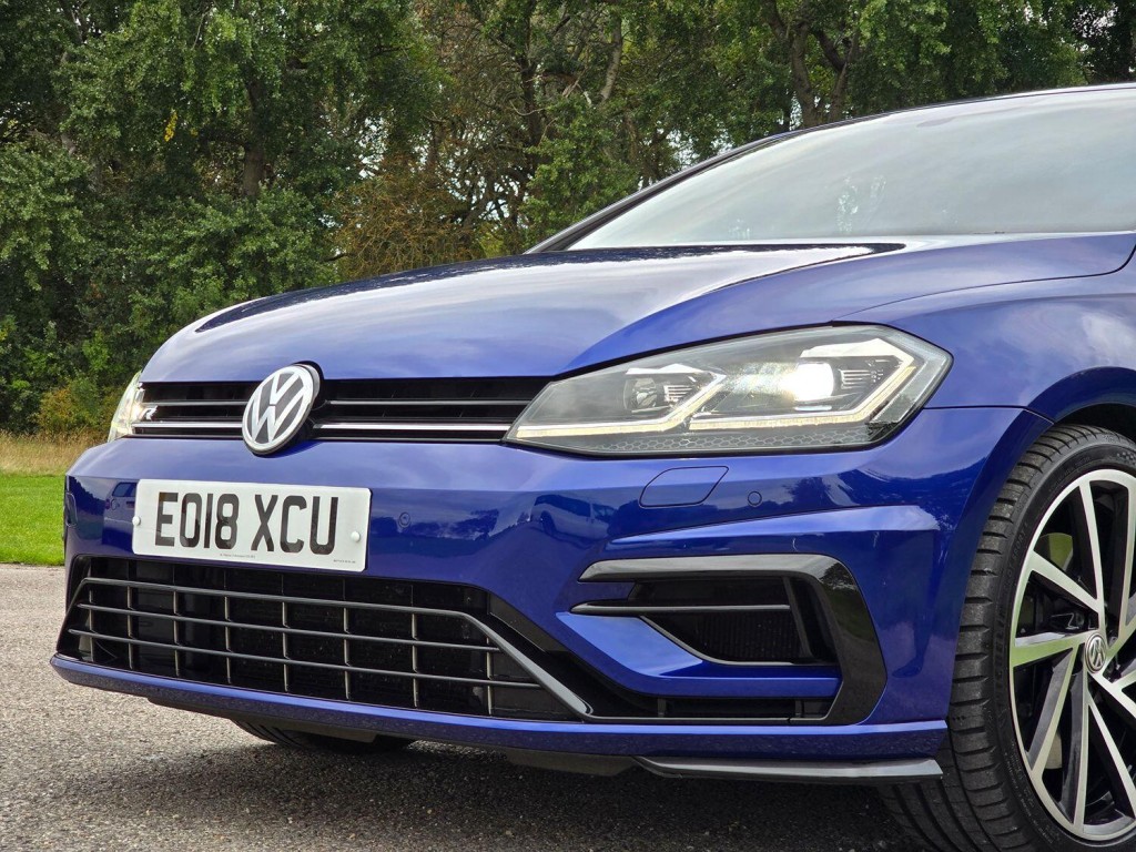 VOLKSWAGEN GOLF 2.0 TSI R 2018