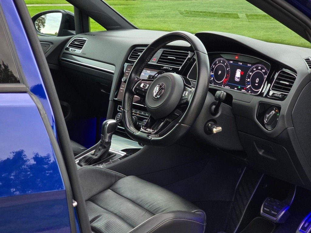 VOLKSWAGEN GOLF 2.0 TSI R 2018