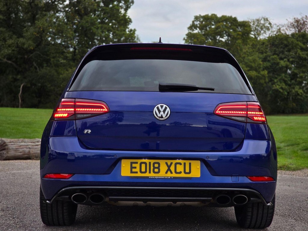 VOLKSWAGEN GOLF 2.0 TSI R 2018