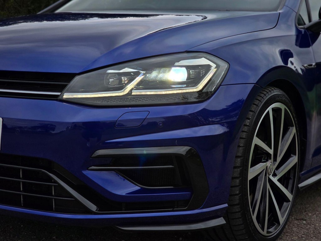VOLKSWAGEN GOLF 2.0 TSI R 2018