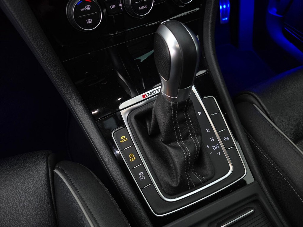 VOLKSWAGEN GOLF 2.0 TSI R 2018