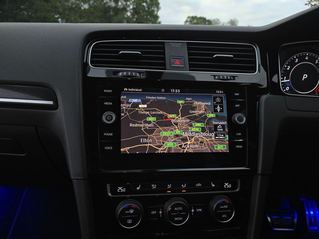 VOLKSWAGEN GOLF 2.0 TSI R 2018