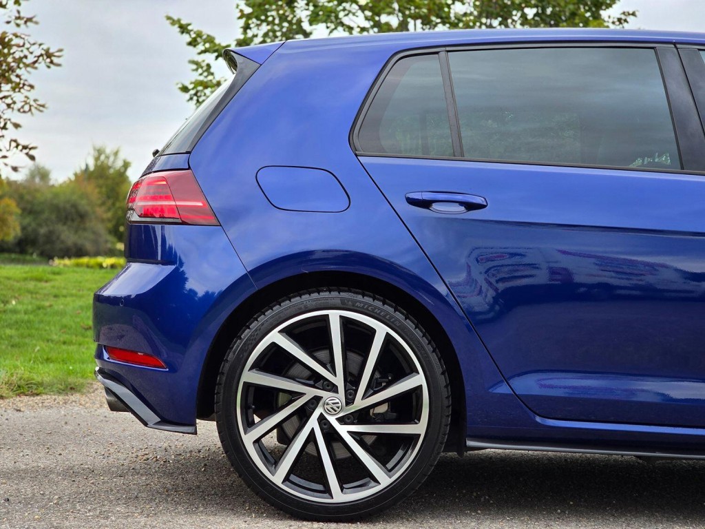 VOLKSWAGEN GOLF 2.0 TSI R 2018