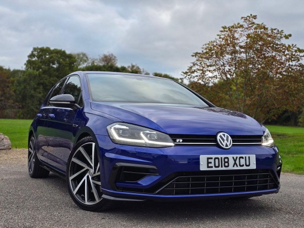 View VOLKSWAGEN GOLF 2.0 TSI R