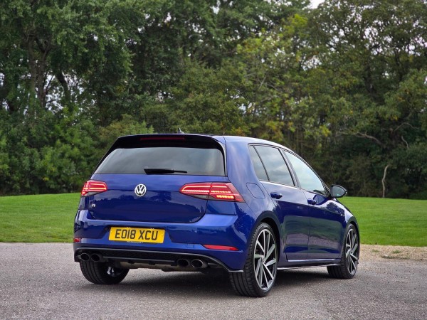 View VOLKSWAGEN GOLF 2.0 TSI R