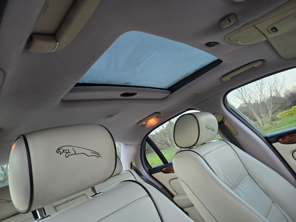 JAGUAR XJ 4.2 XJ8 Sovereign 2005