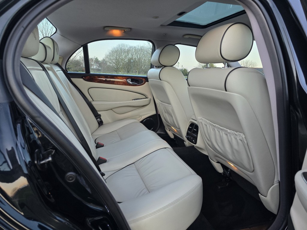 JAGUAR XJ 4.2 XJ8 Sovereign 2005