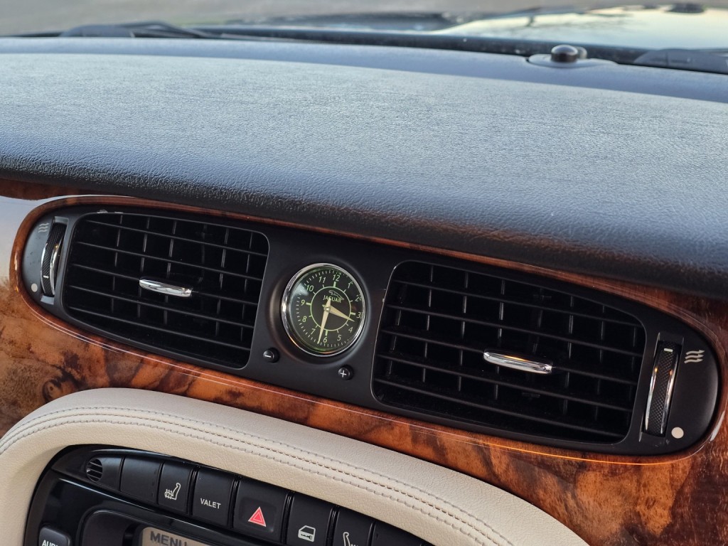 JAGUAR XJ 4.2 XJ8 Sovereign 2005