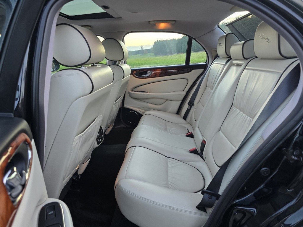 JAGUAR XJ 4.2 XJ8 Sovereign 2005