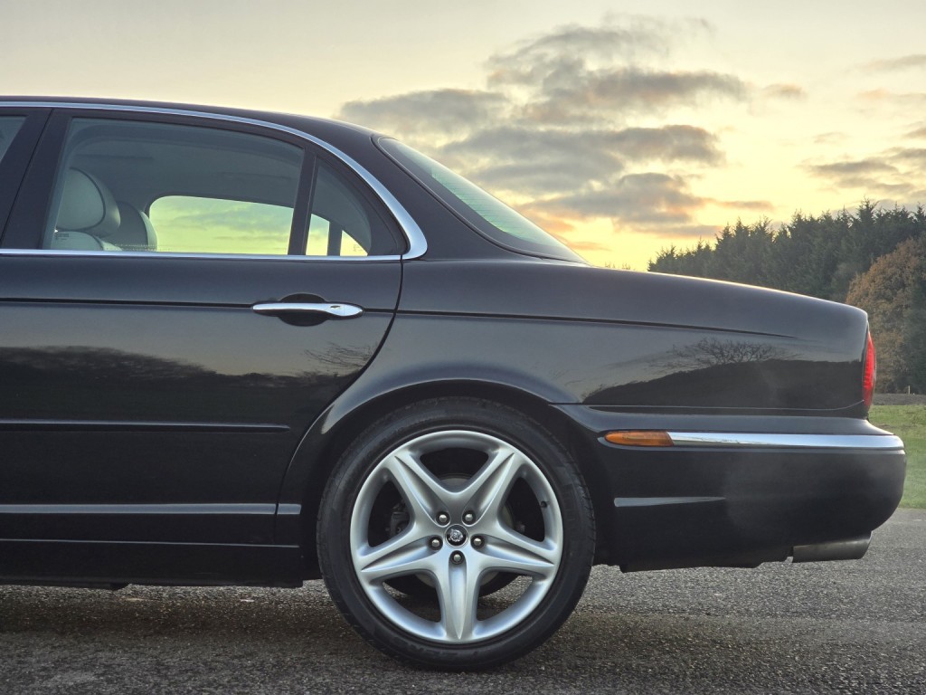 JAGUAR XJ 4.2 XJ8 Sovereign 2005