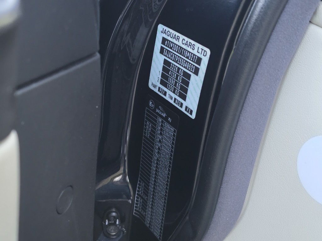 JAGUAR XJ 4.2 XJ8 Sovereign 2005