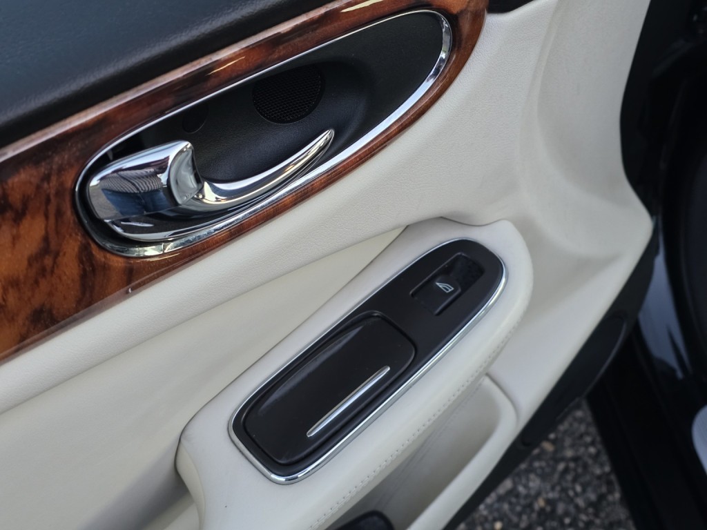 JAGUAR XJ 4.2 XJ8 Sovereign 2005