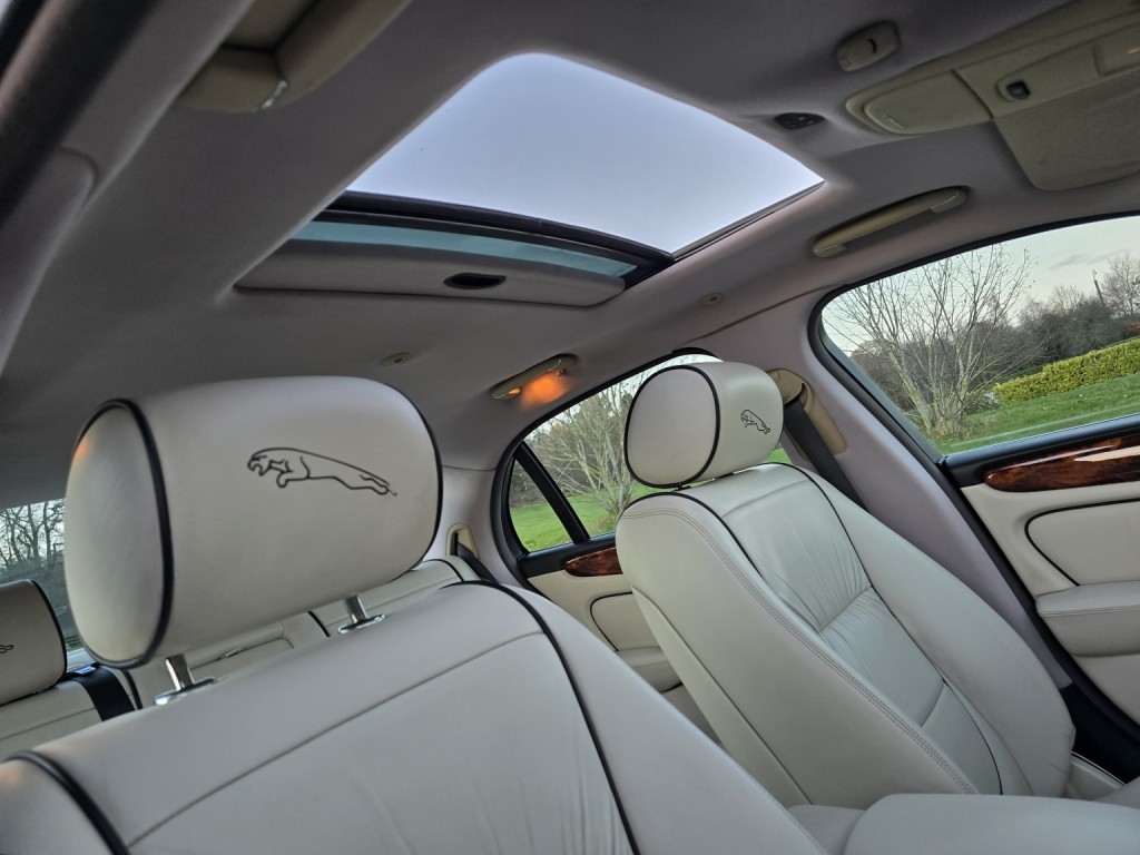 JAGUAR XJ 4.2 XJ8 Sovereign 2005