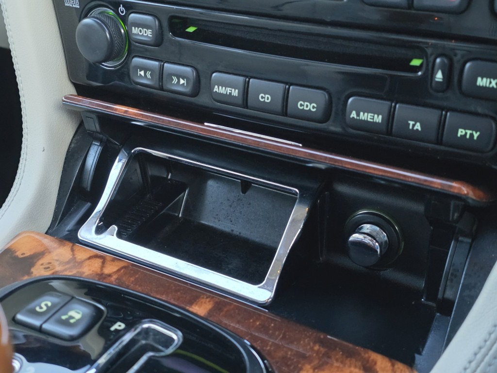 JAGUAR XJ 4.2 XJ8 Sovereign 2005