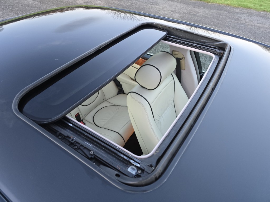 JAGUAR XJ 4.2 XJ8 Sovereign 2005