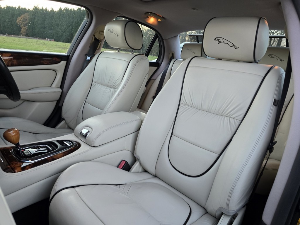 JAGUAR XJ 4.2 XJ8 Sovereign 2005