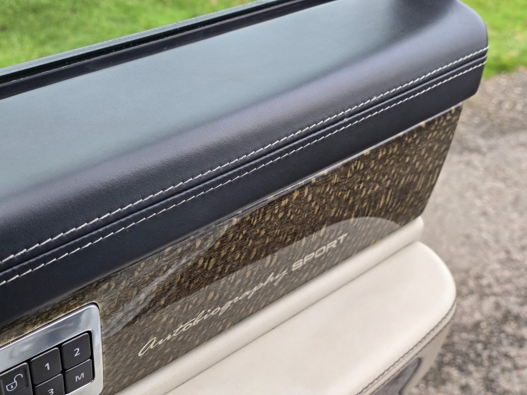 LAND ROVER RANGE ROVER SPORT 3.0 SD V6 Autobiography Sport 2012