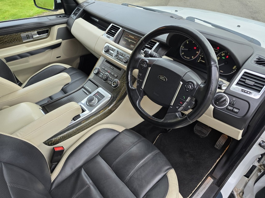 LAND ROVER RANGE ROVER SPORT 3.0 SD V6 Autobiography Sport 2012