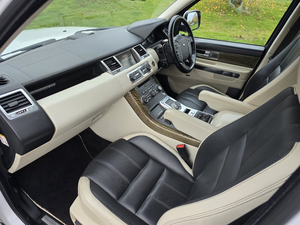 LAND ROVER RANGE ROVER SPORT 3.0 SD V6 Autobiography Sport 2012