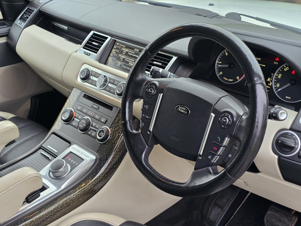 LAND ROVER RANGE ROVER SPORT 3.0 SD V6 Autobiography Sport 2012