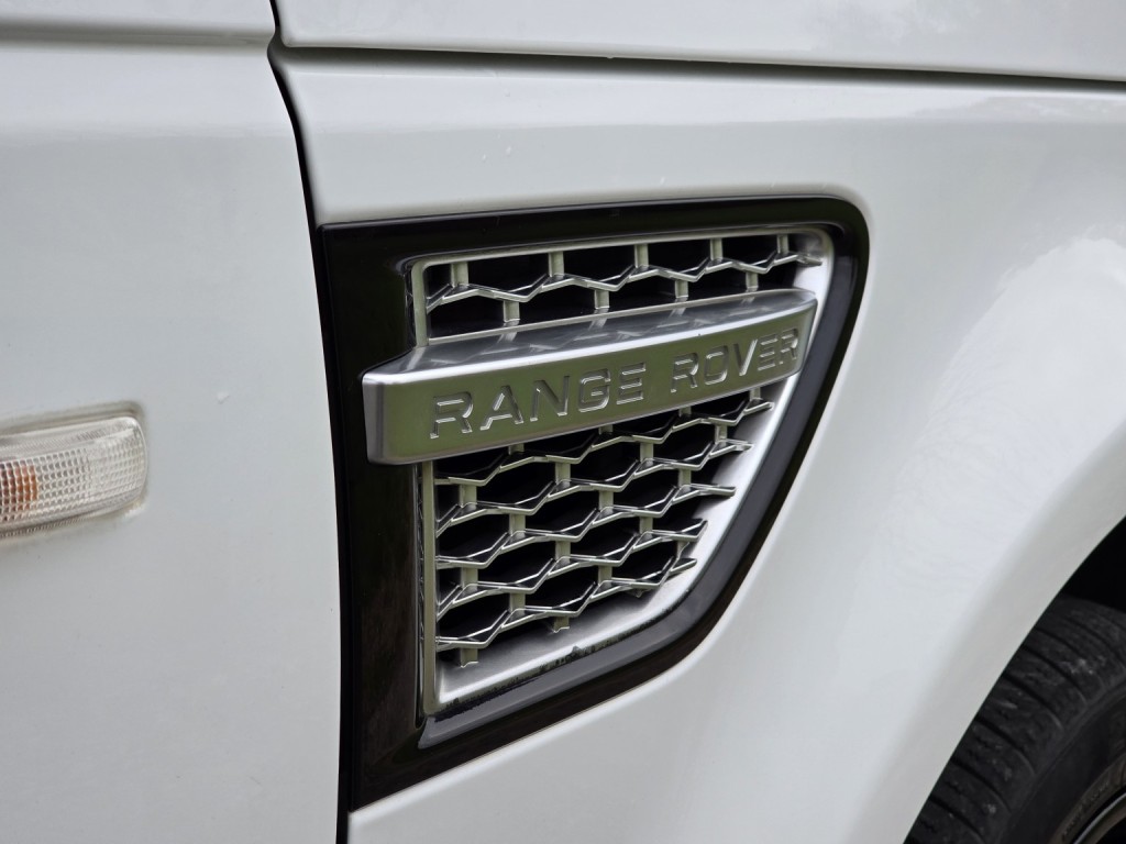 LAND ROVER RANGE ROVER SPORT 3.0 SD V6 Autobiography Sport 2012