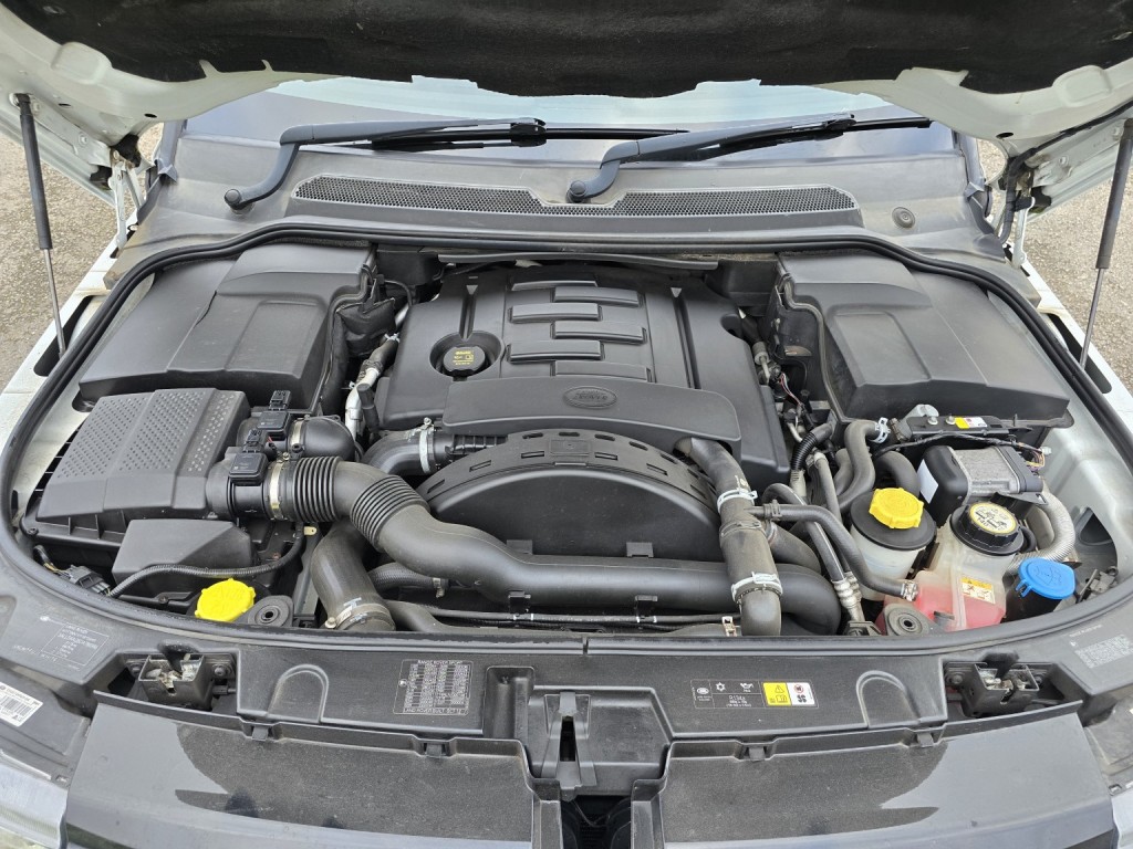 LAND ROVER RANGE ROVER SPORT 3.0 SD V6 Autobiography Sport 2012