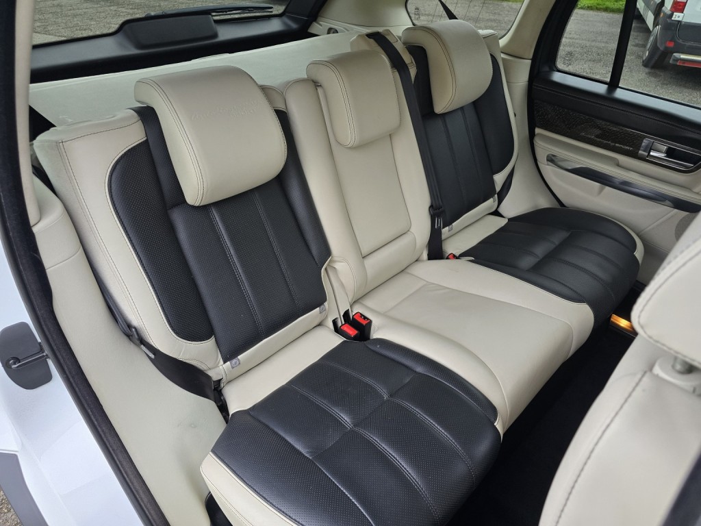 LAND ROVER RANGE ROVER SPORT 3.0 SD V6 Autobiography Sport 2012