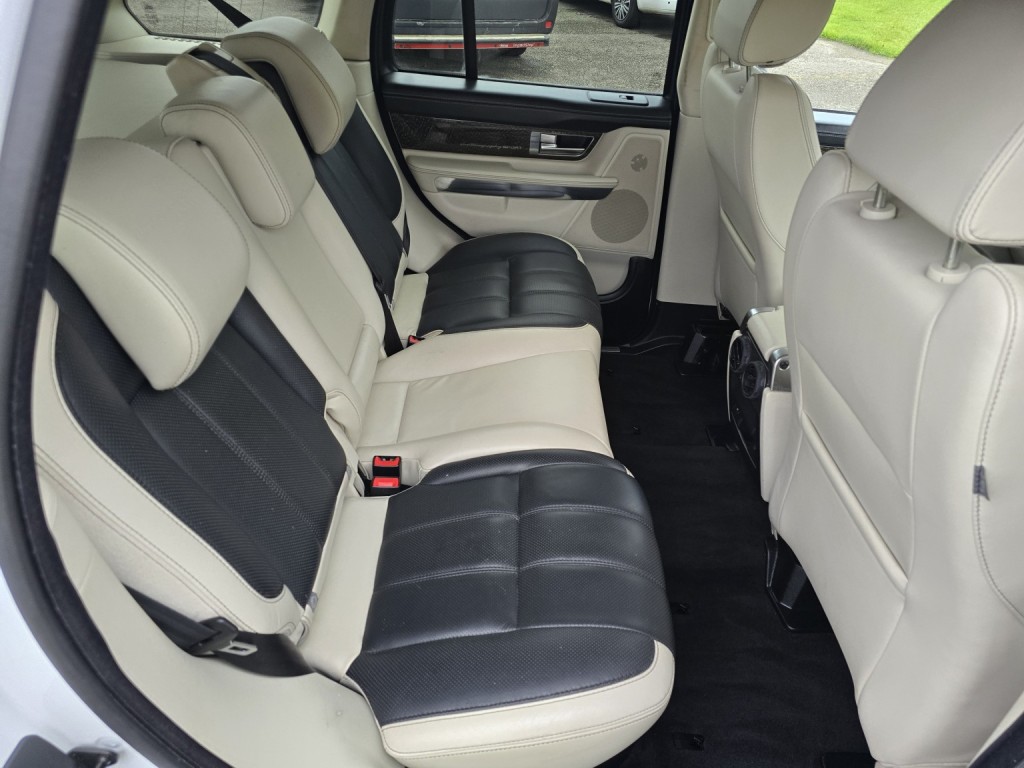 LAND ROVER RANGE ROVER SPORT 3.0 SD V6 Autobiography Sport 2012