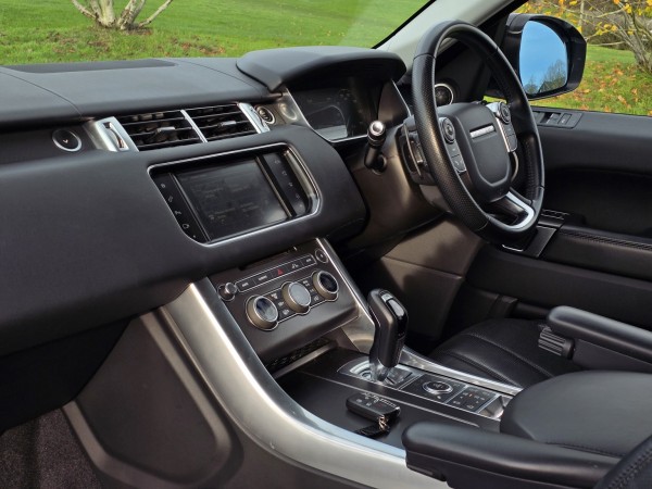 View LAND ROVER RANGE ROVER SPORT 3.0 SD V6 HSE Dynamic