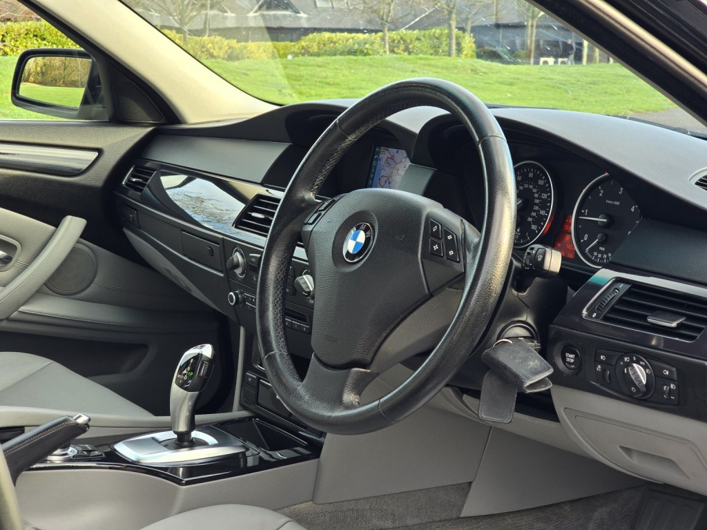 BMW 5 SERIES 2.0 520d SE Business Edition Saloon 2009