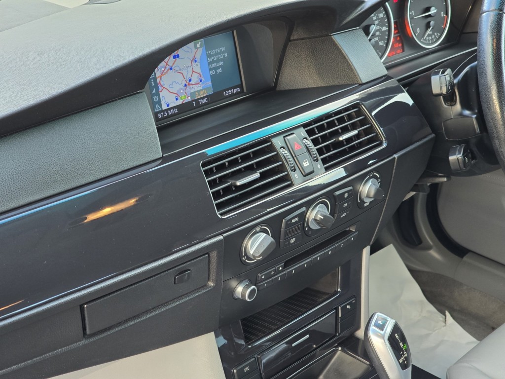 BMW 5 SERIES 2.0 520d SE Business Edition Saloon 2009