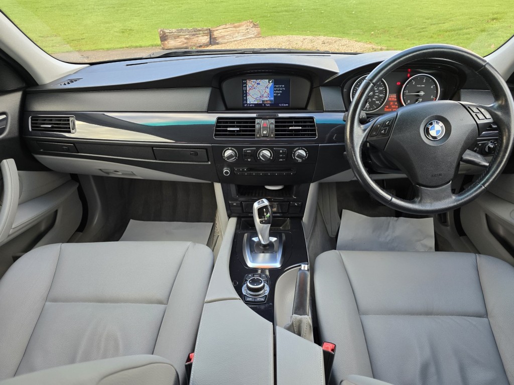 BMW 5 SERIES 2.0 520d SE Business Edition Saloon 2009