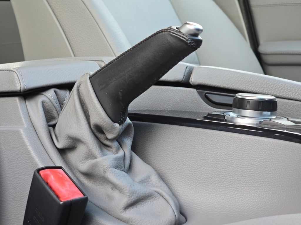 BMW 5 SERIES 2.0 520d SE Business Edition Saloon 2009