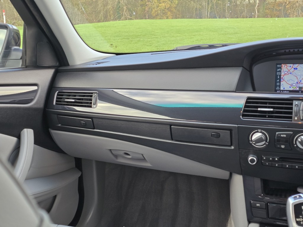 BMW 5 SERIES 2.0 520d SE Business Edition Saloon 2009