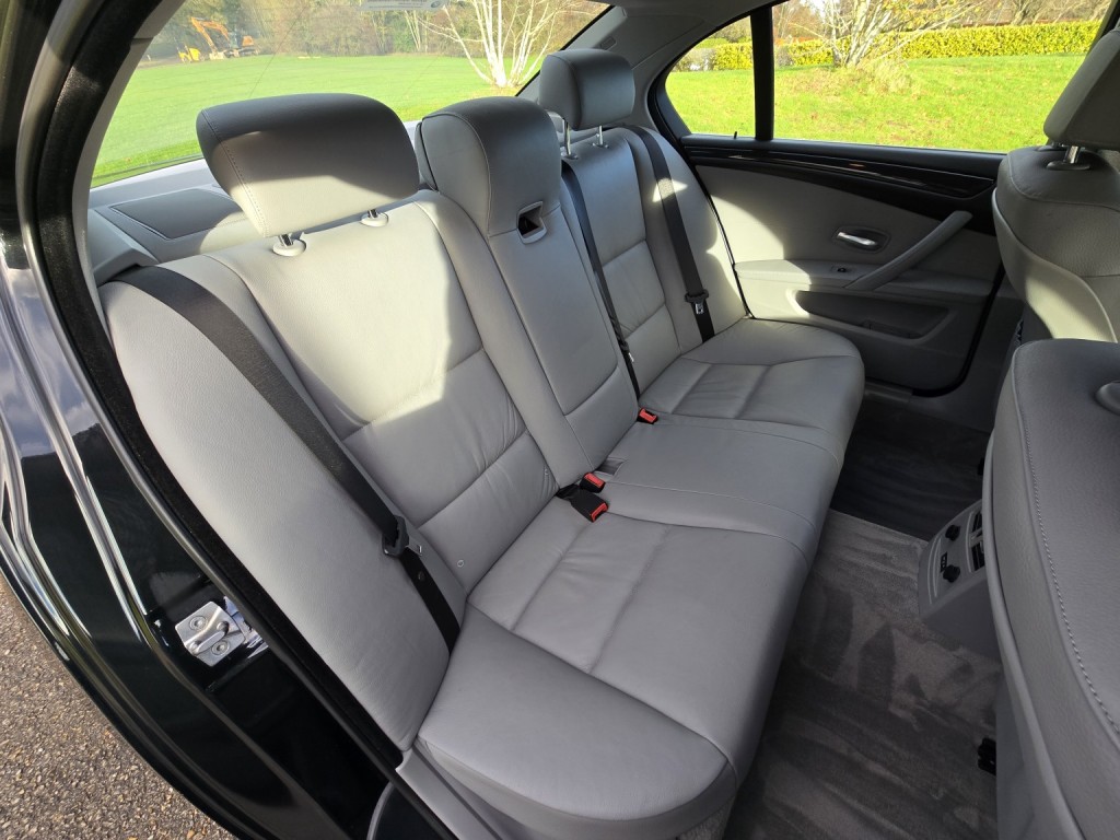 BMW 5 SERIES 2.0 520d SE Business Edition Saloon 2009