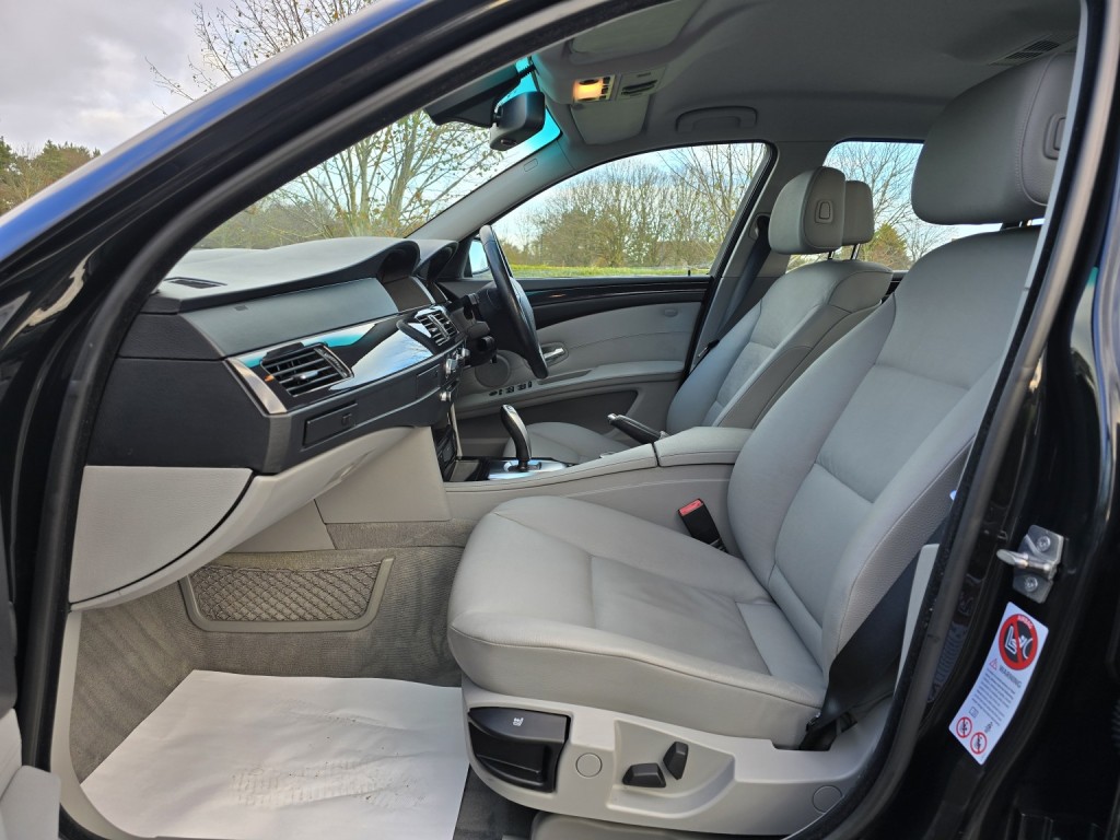 BMW 5 SERIES 2.0 520d SE Business Edition Saloon 2009