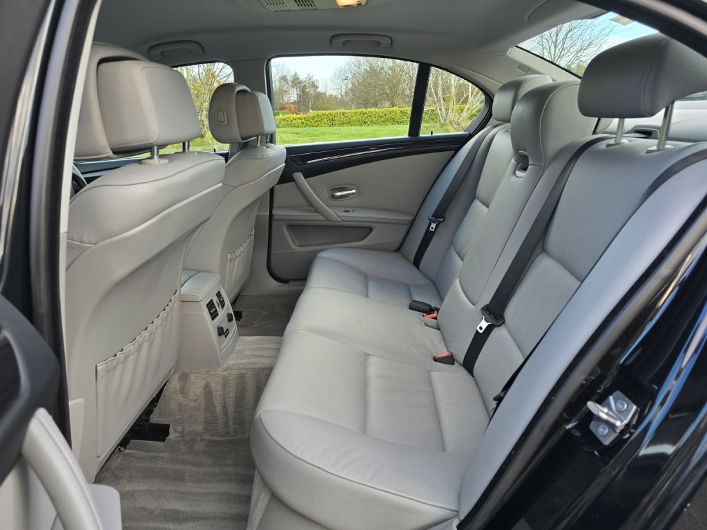 BMW 5 SERIES 2.0 520d SE Business Edition Saloon 2009