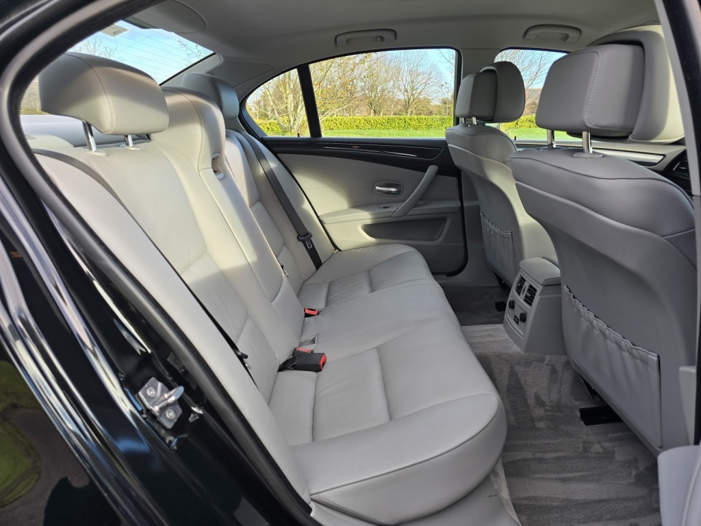 BMW 5 SERIES 2.0 520d SE Business Edition Saloon 2009