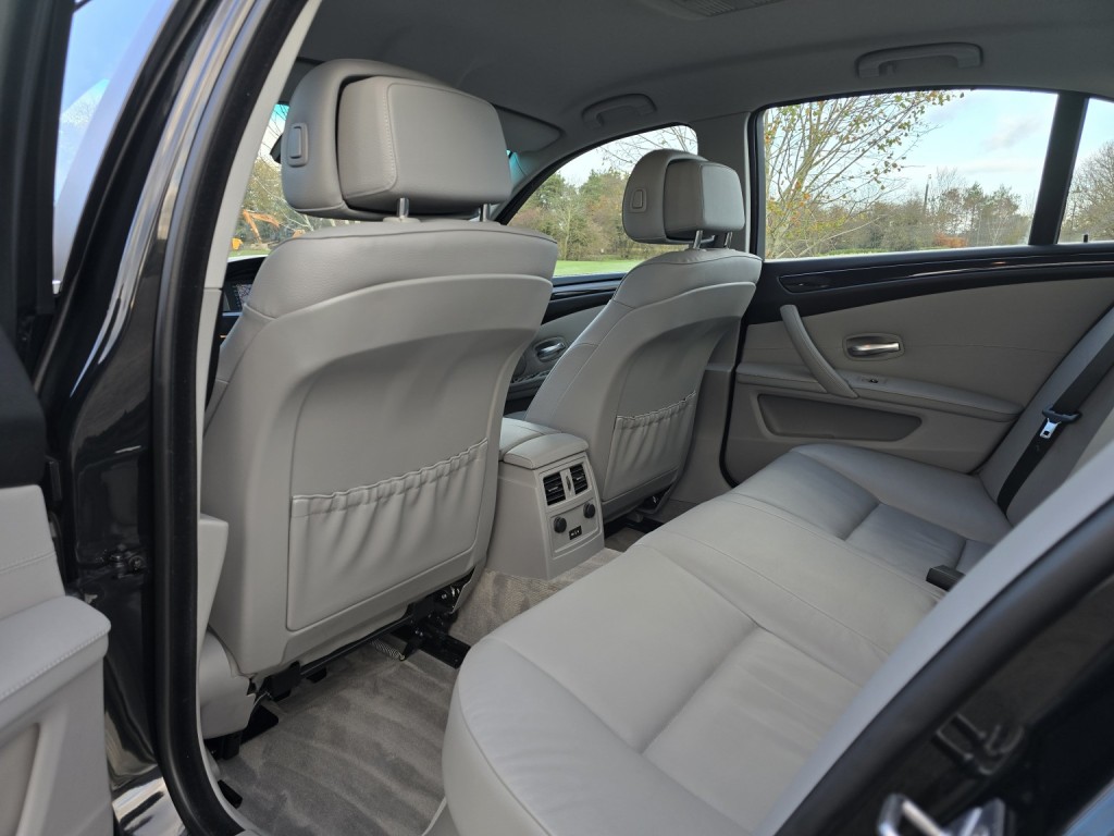 BMW 5 SERIES 2.0 520d SE Business Edition Saloon 2009